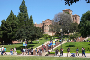 Students walking on Janss Steps