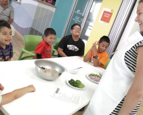 Summer class offers plenty of food for thought and experiential learning