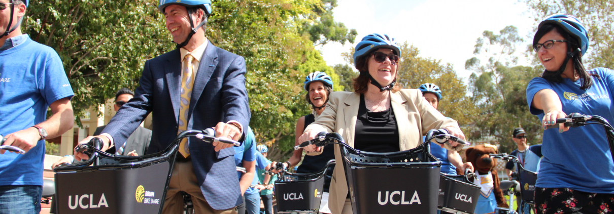 Bruin bike group photo