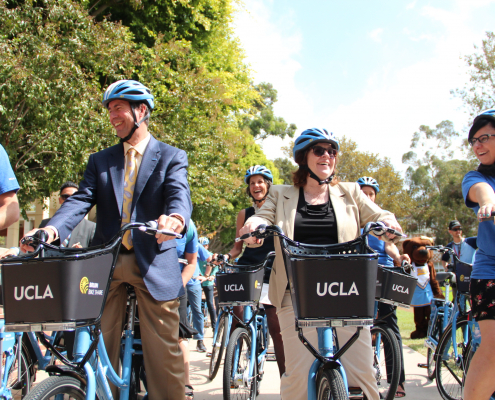 Bruin bike group photo