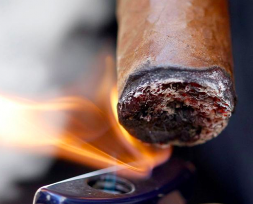 A picture of a burning cigar